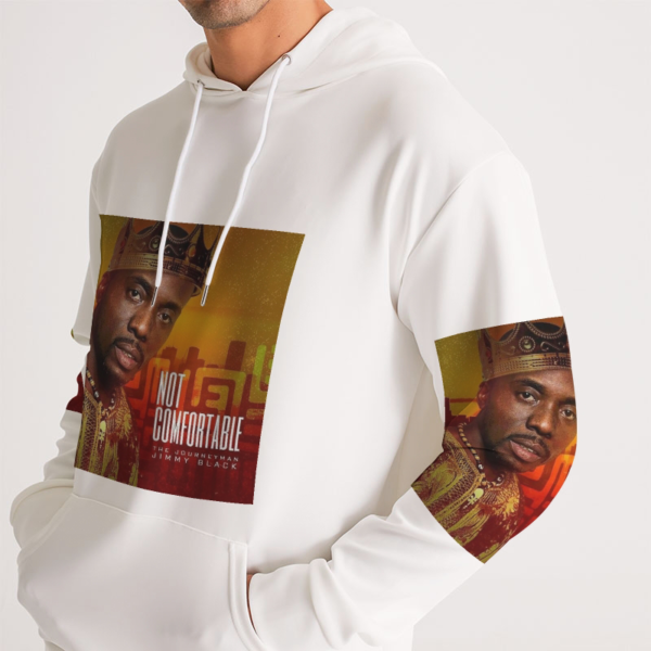 Comfortable t-shirt with an artistic print.
